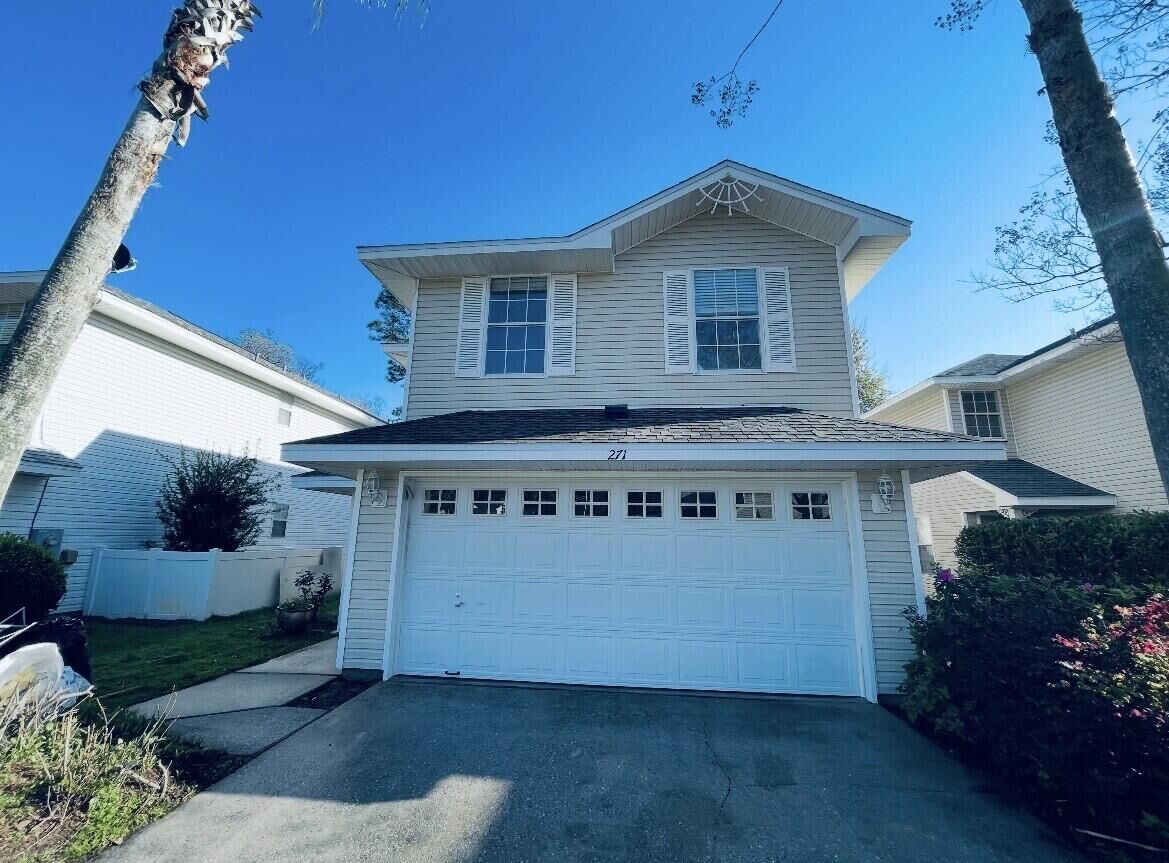 Property Photo: 271 Twin Lakes Lane FL 32541