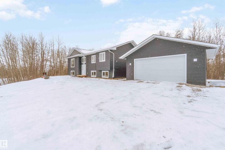 Property Photo:  54419 Rge Road 14 201  AB T0E 1V2 
