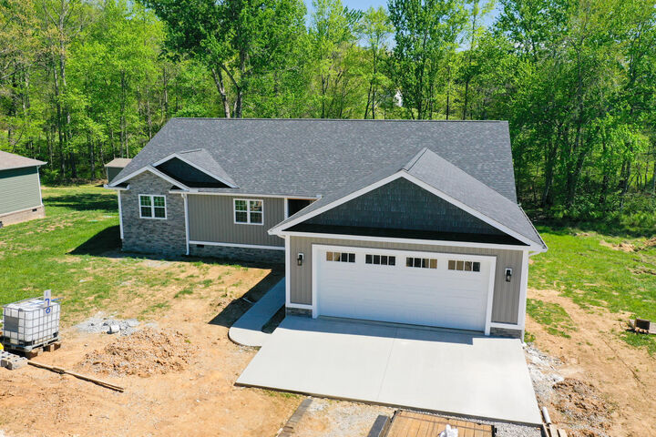 Property Photo:  170 Laredo Drive  KY 40741 