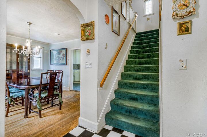 Property Photo:  21 Lawrence Place  NY 10803 
