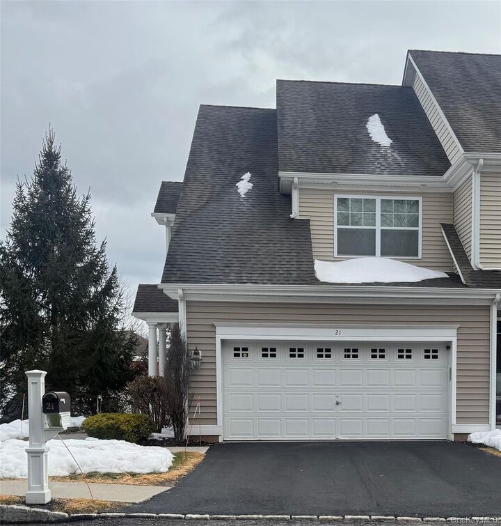 Property Photo:  21 High Ridge Lane 21  NY 10940 