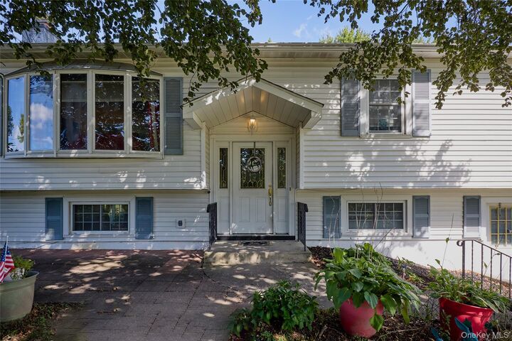 Property Photo:  12 Dwyer Lane  NY 12590 