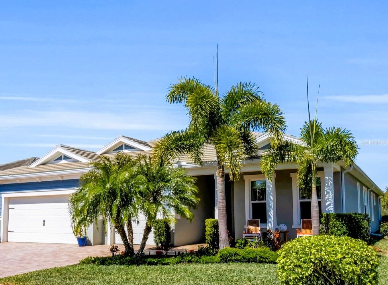 Property Photo: 5649 Long Shore Loop FL 34238