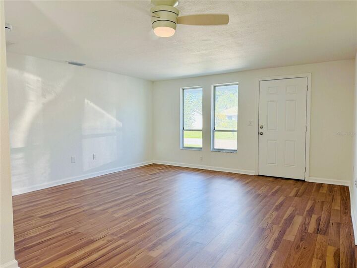 Property Photo:  249 Mount Vernon Drive  FL 34293 
