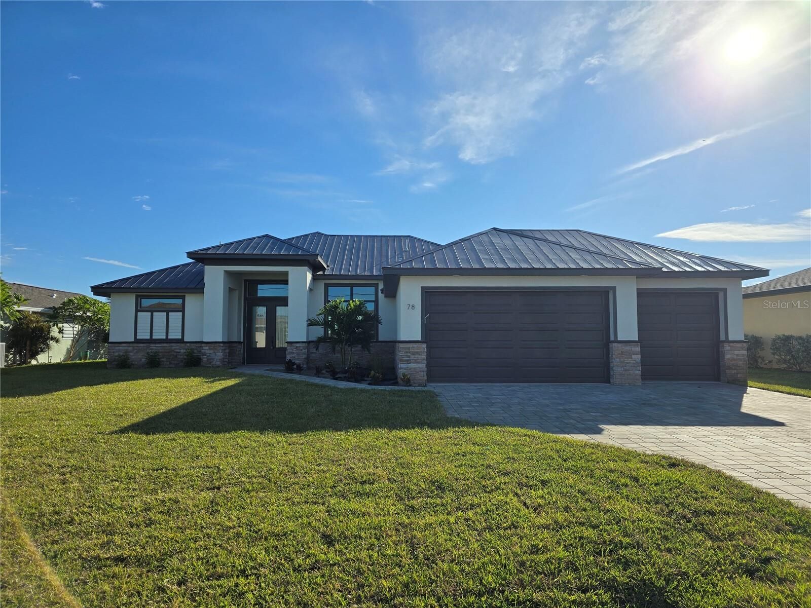 Property Photo: 703 Boundary Boulevard FL 33947