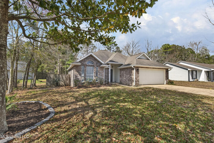 Property Photo:  2505 Barbados Drive  MS 39553 