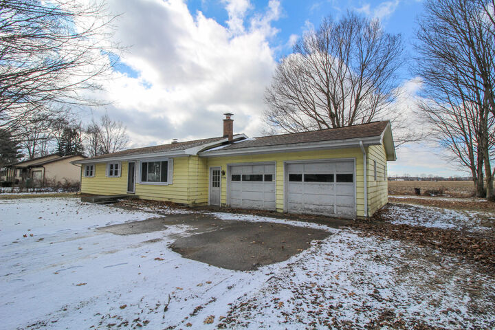 Property Photo: 55280 Buckhorn Road MI 49093