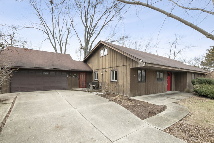 Property Photo: 5608 S Gilbert Avenue IL 60525