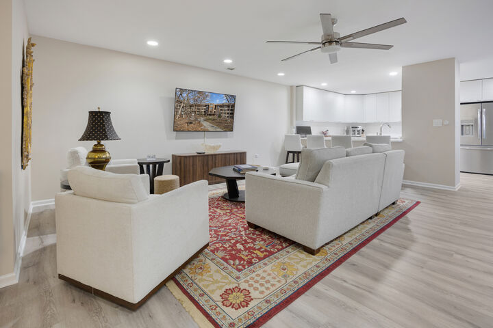 Property Photo:  1401 Burr Oak Road 117B  IL 60521 