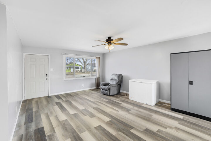 Property Photo:  1856 E Notre Dame Street  IL 60901 