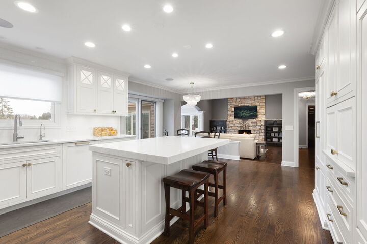 Property Photo:  22 Aintree Road  IL 60174 