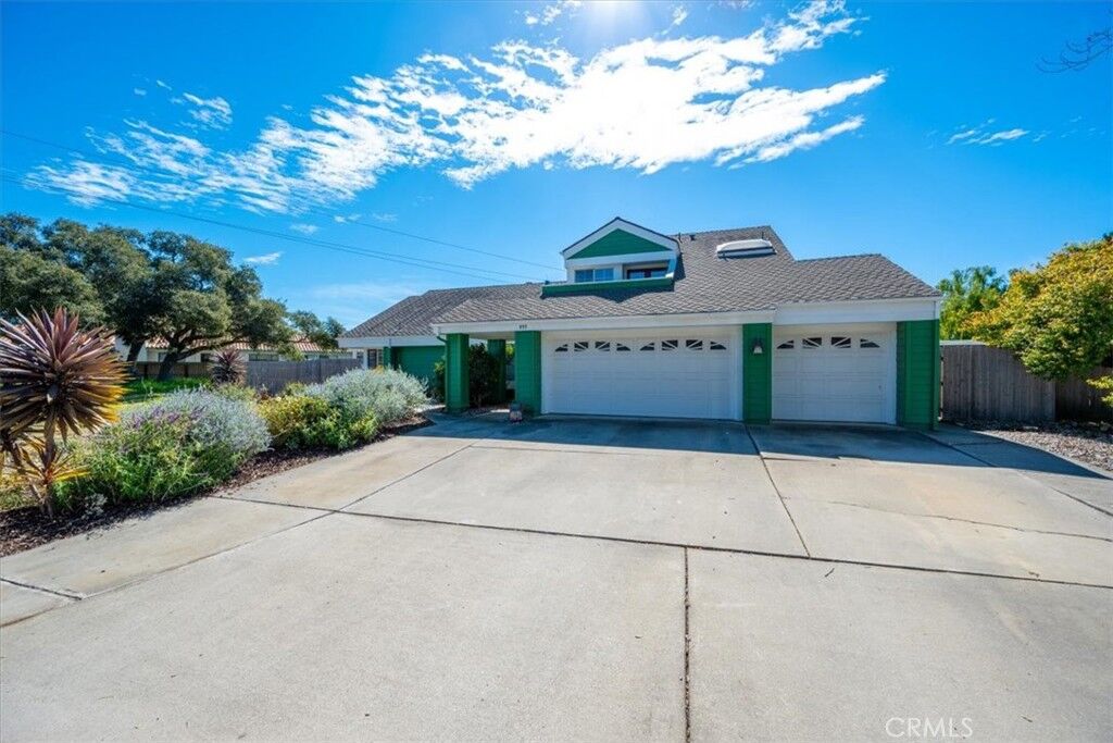 Property Photo:  892 Onstott  CA 93436 