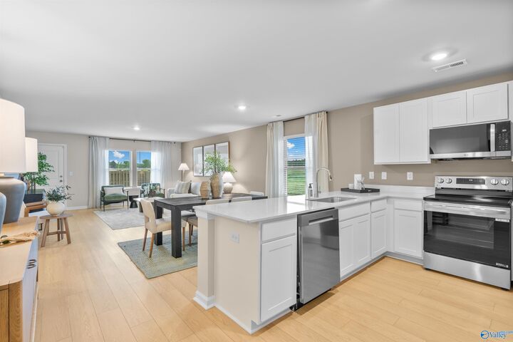 Property Photo: 107 Karenlee Circle AL 35750