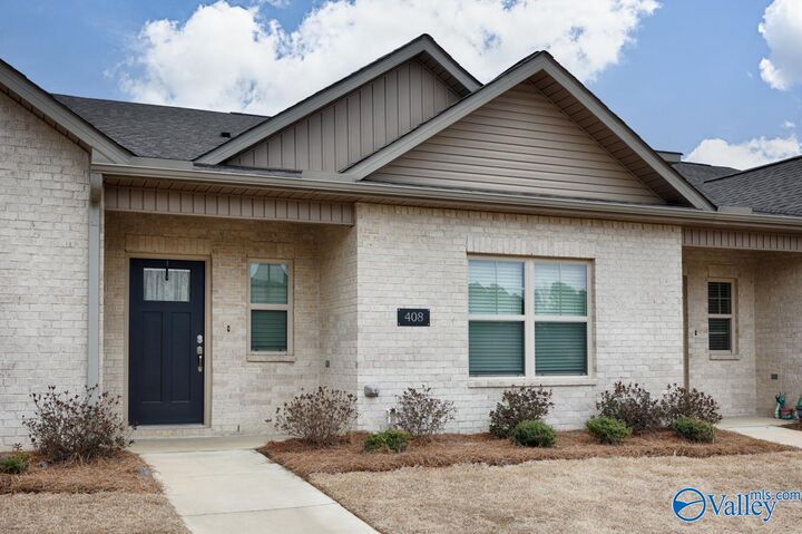 Property Photo:  408 Ronnie Drive SE  AL 35640 