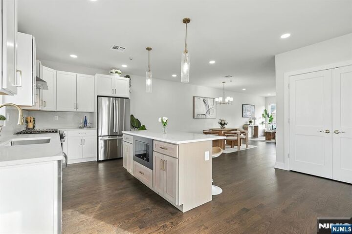 Property Photo:  194 Canterbury Avenue  NJ 07031 