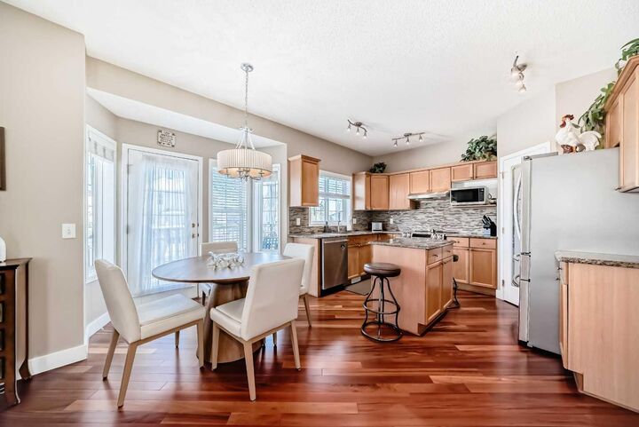 Property Photo:  232 Coral Keys Place NE  AB T3J 3W8 