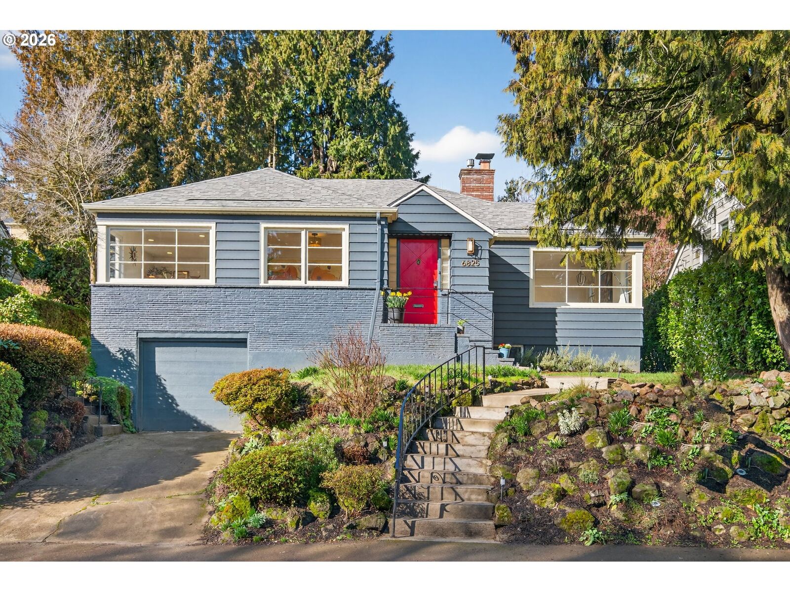 Property Photo:  6825 SW 8th Ave  OR 97219 