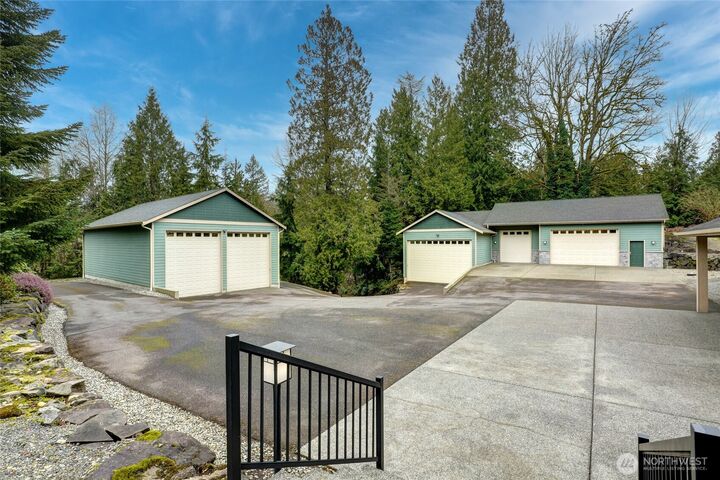 Property Photo: 19915 SE Petrovitsky Road WA 98038