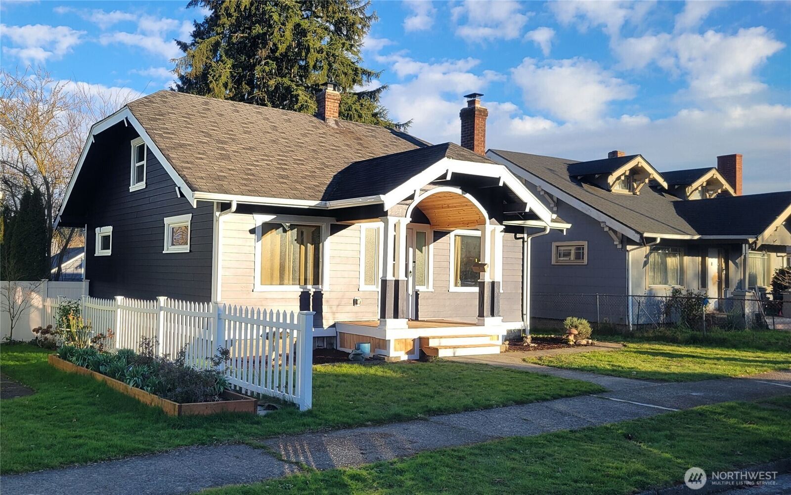 Property Photo:  4833 S D Street  WA 98408 