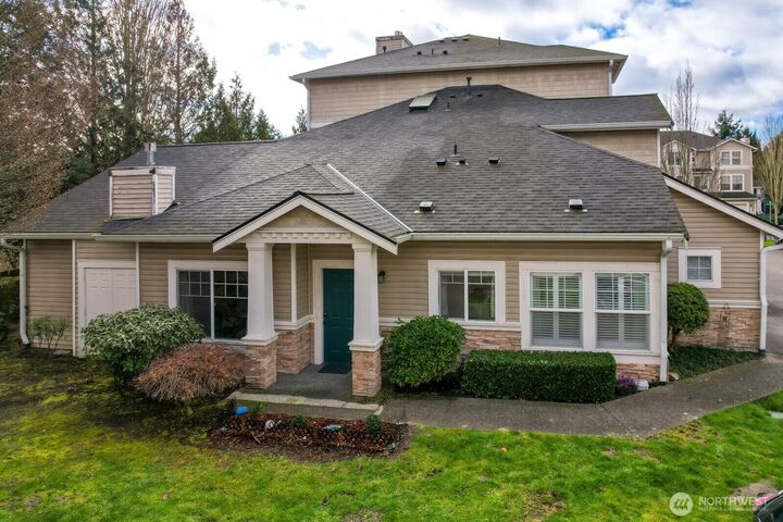 Property Photo: 23216 63rd Place S 27-1 WA 98032