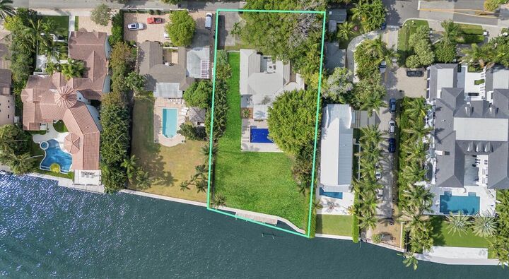 Property Photo:  1 Fisher Lane  FL 33483 