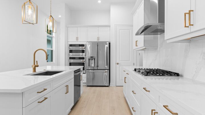 Property Photo:  108 SE Via Tirso  FL 34952 