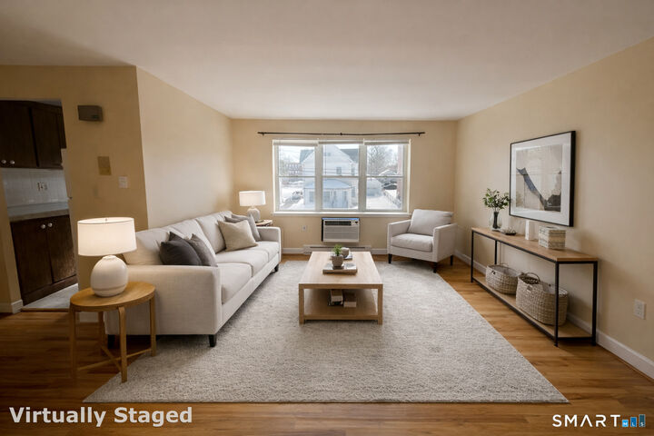 Property Photo:  24 Merrill Street Apt B3  CT 06106 