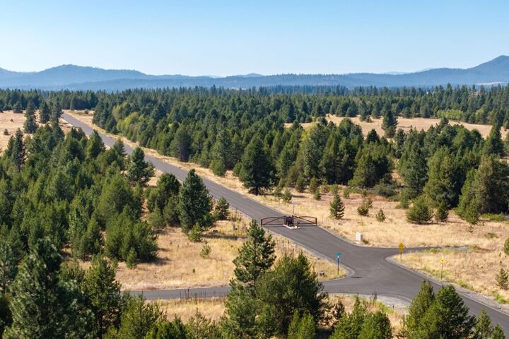 Property Photo:  Nka W Slaton Ln Lot 22  WA 99006 