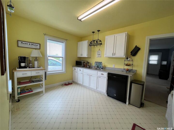 Property Photo: 273 2nd Avenue W SK S0K 4L0