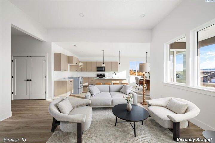 Property Photo: 1157 Fairhaven Loop 15 WA 99352