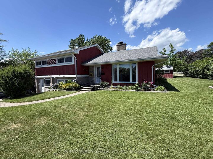 302 King Street — photo 1