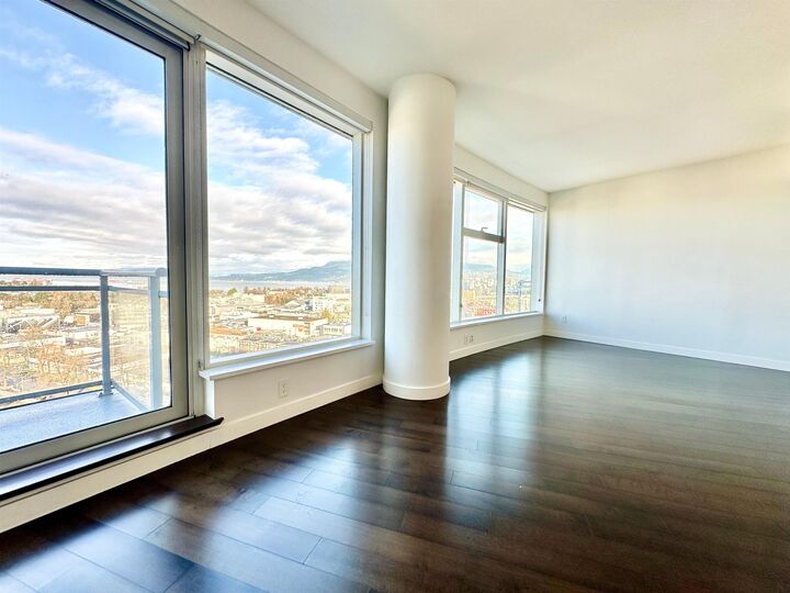 Property Photo:  1565 W 6th Avenue  BC V6J 1R1 