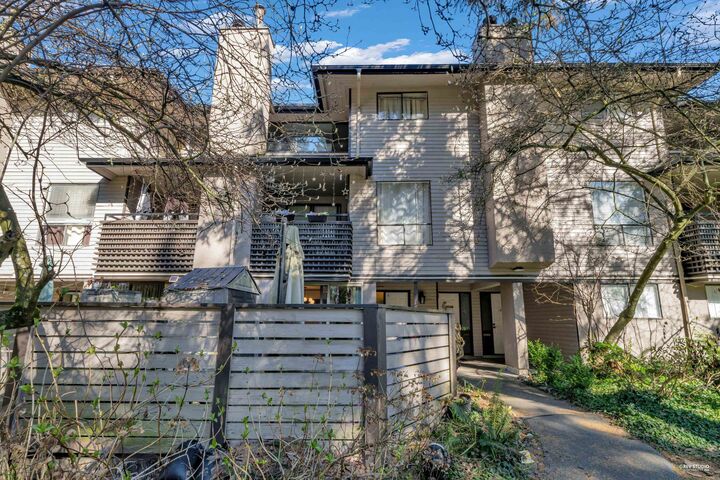 Holly Park Lane 14826 — photo 1