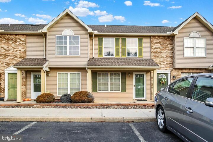 Property Photo:  120 Easterly Drive  PA 17050 