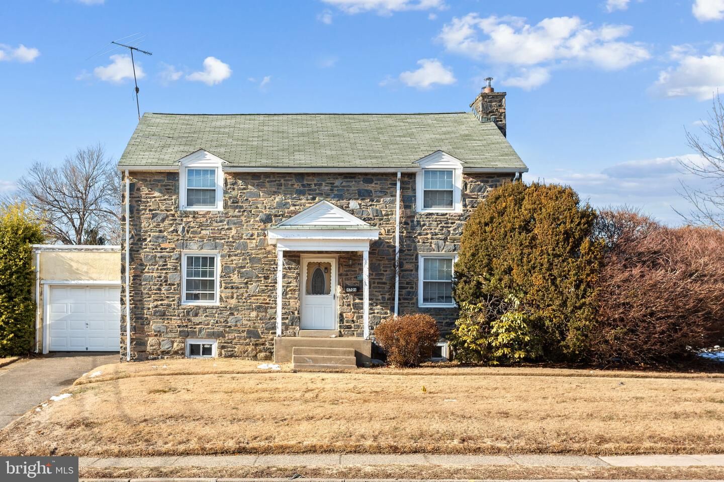 Property Photo:  800 Collenbrook Avenue  PA 19026 