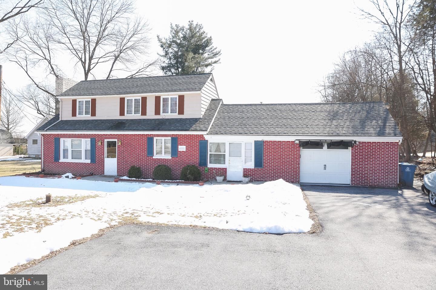 Property Photo:  1024 E Lisburn Road  PA 17055 