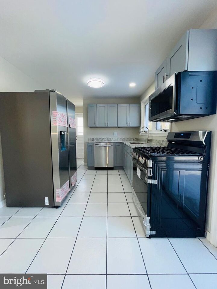 Property Photo:  2626 Manall Avenue  NJ 08109 