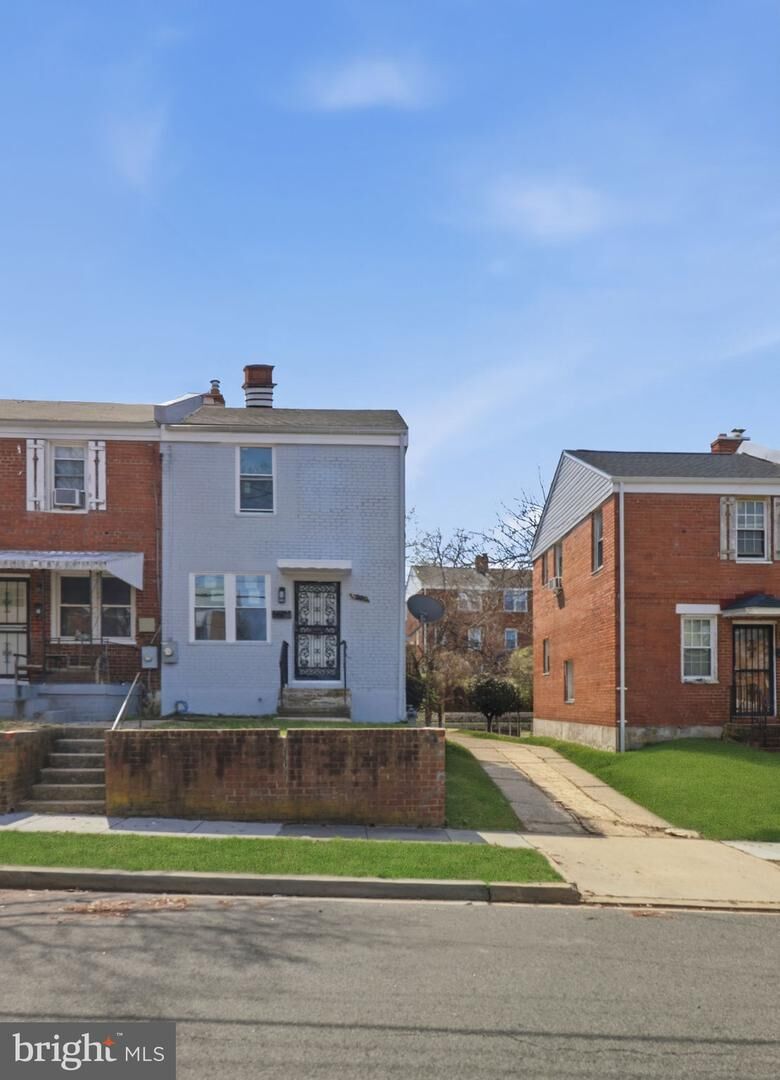 Property Photo:  5525 Bass Place SE  DC 20019 