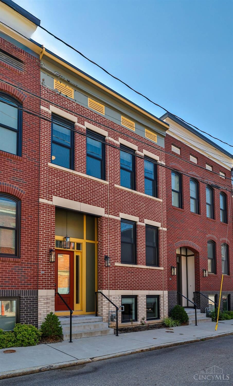 Property Photo:  1514 Pleasant Street  OH 45202 