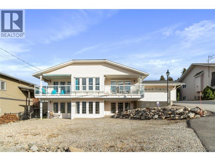 Property Photo:  430 20 Street Southeast  BC V1E 1J4 