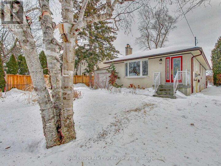 Property Photo:  9 Beaverbrook Avenue  ON M9B 2M8 