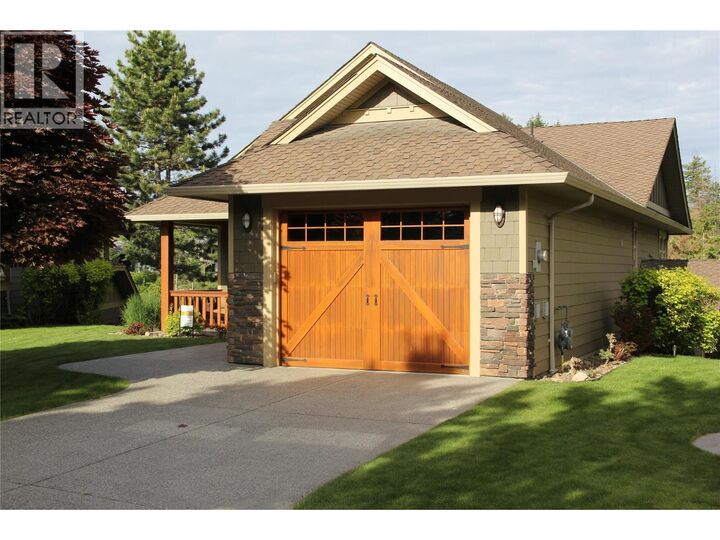 Property Photo: 27 Birdie Lake Drive 4 BC V1H 2J4