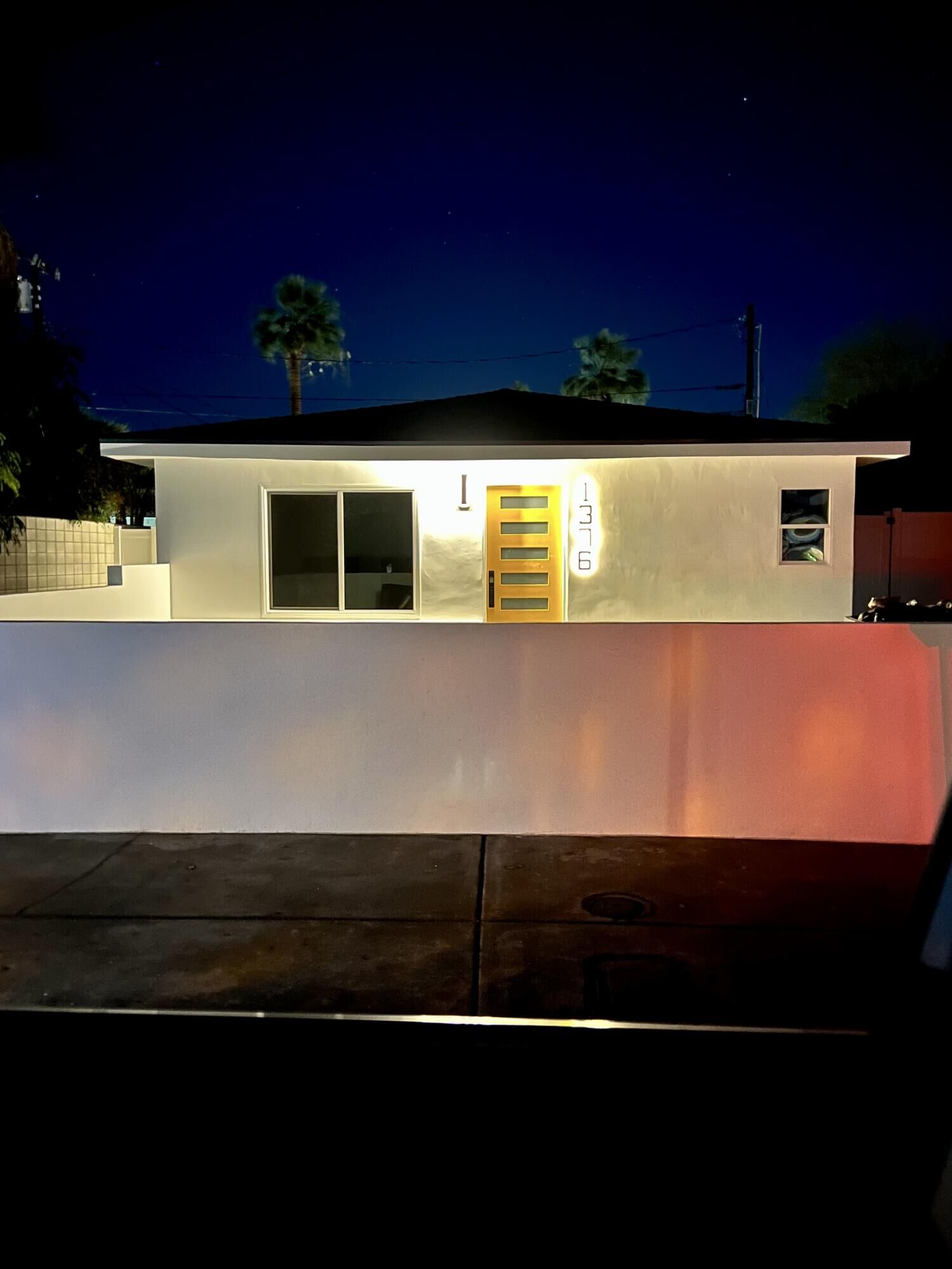 Property Photo:  1372 E Camino Primrose  CA 92264 