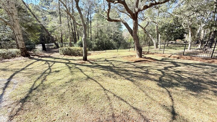 Property Photo: 101 Bermuda Way FL 32578