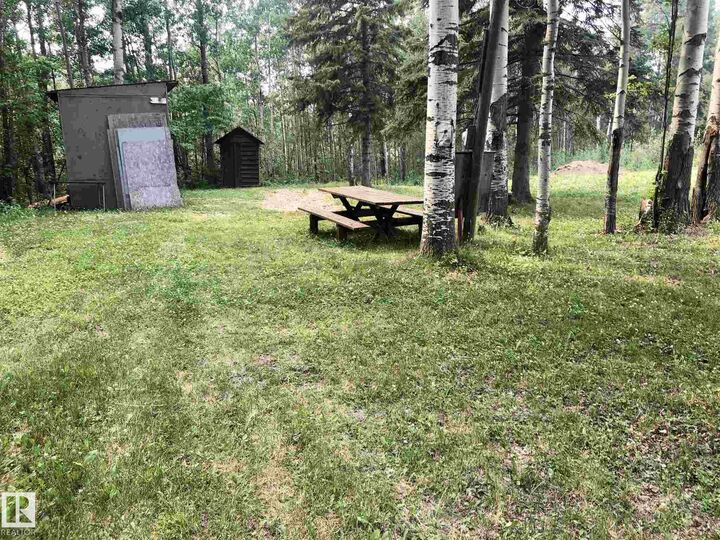 Property Photo:  614 6 Street  AB T0C 2V0 