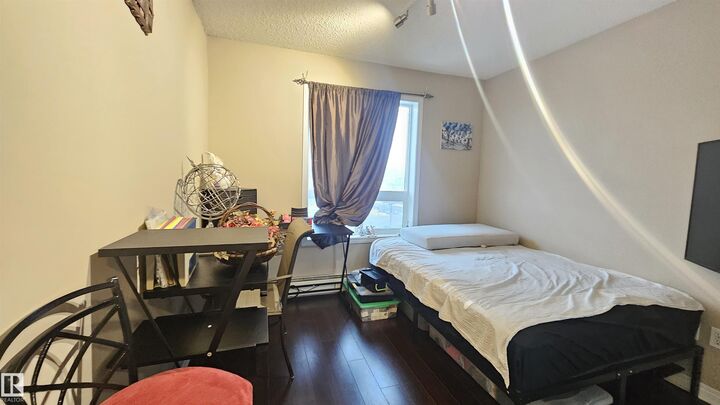 Property Photo: 7339 South Terwillegar Drive NW 1404 AB T6R 0E1