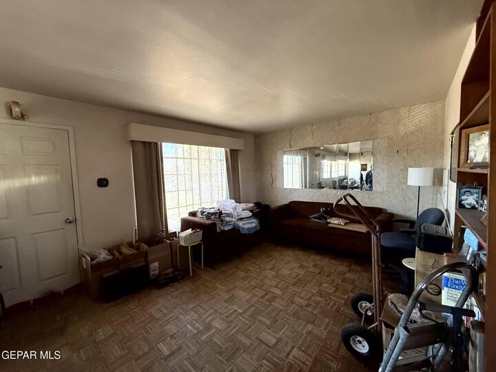 Property Photo:  228 Mango Road  TX 79915 