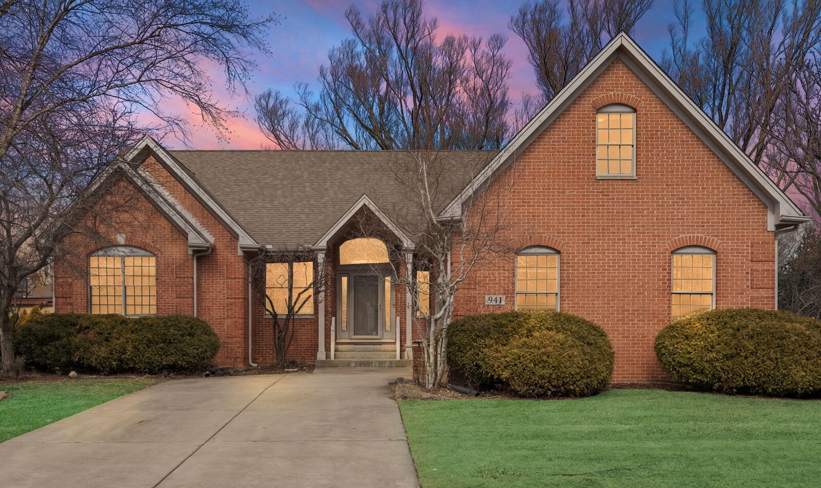 Property Photo:  941 Boxwood Drive  IN 46321 