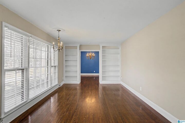 Property Photo:  806 Petitt Circle  AL 35802 