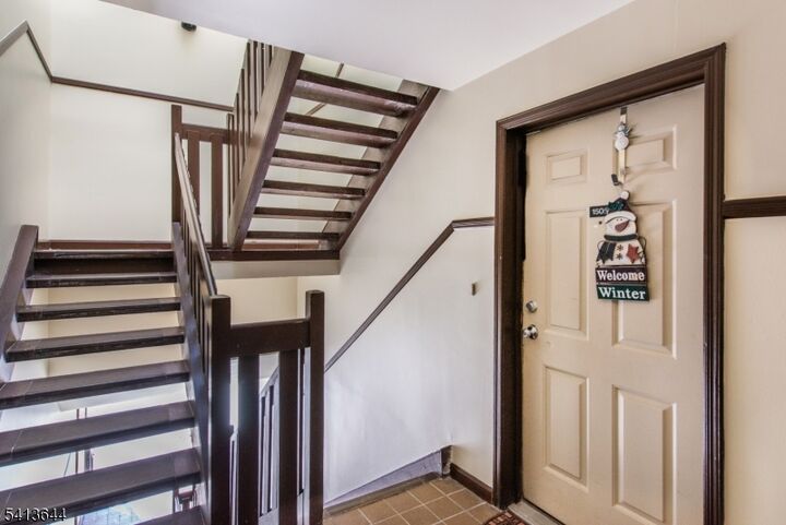 Property Photo: 1505 Faulkner Ct NJ 07430